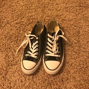 Black converse